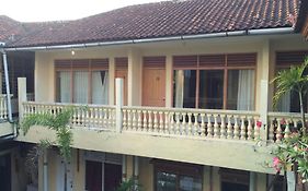 Rita Za Hotel